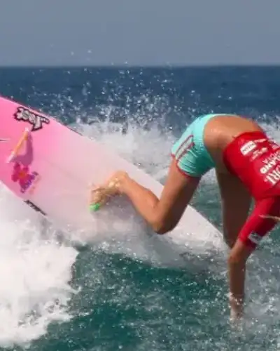 Bethany Hamilton, professional surfer, in 2007
